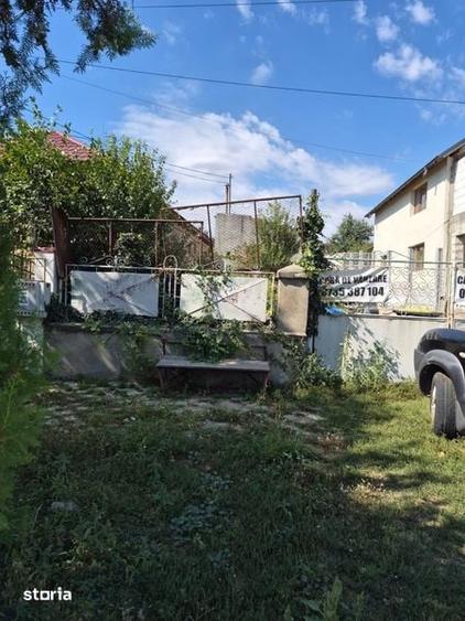 Casă cu 3 camere cu Teren 70 Mp în Lumina