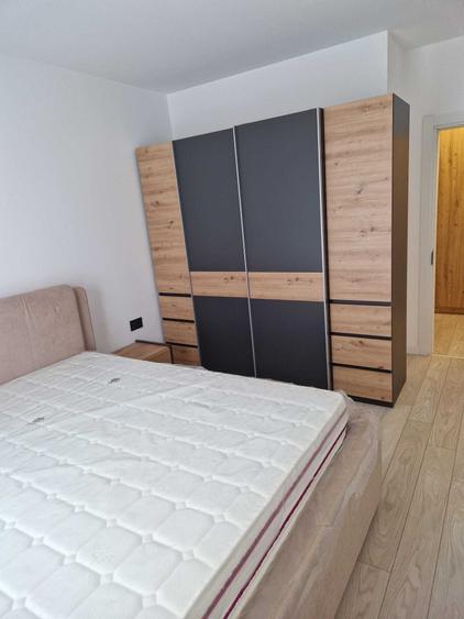 Apartament cu 2 camere decomandat în Titan