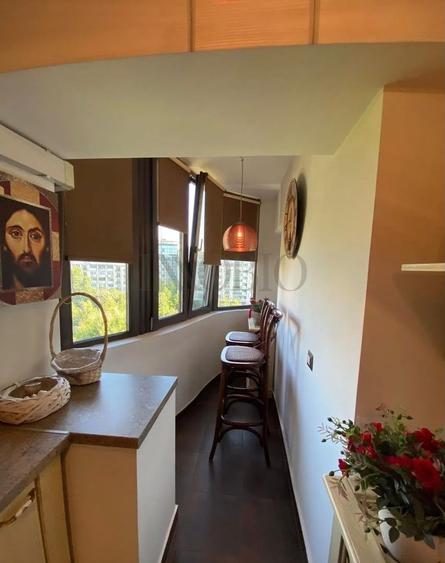 Apartament cu 2 camere decomandat, mobilat în Centrul Civic