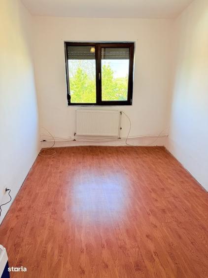 Casă cu 3 camere în Paleu