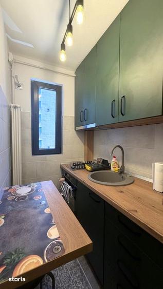Apartament cu 2 camere semidecomandat, mobilat în Cetate