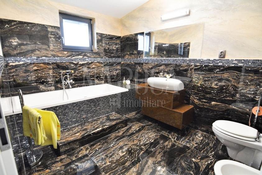Duplex cu 4 camere cu Canalizare în Mănăștur