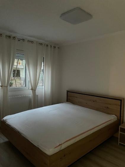 Apartament cu 2 camere semidecomandat, mobilat în Take Ionescu