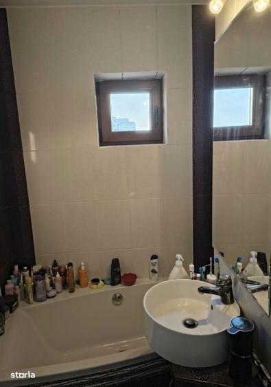 Apartament cu 2 camere decomandat în Lipănești