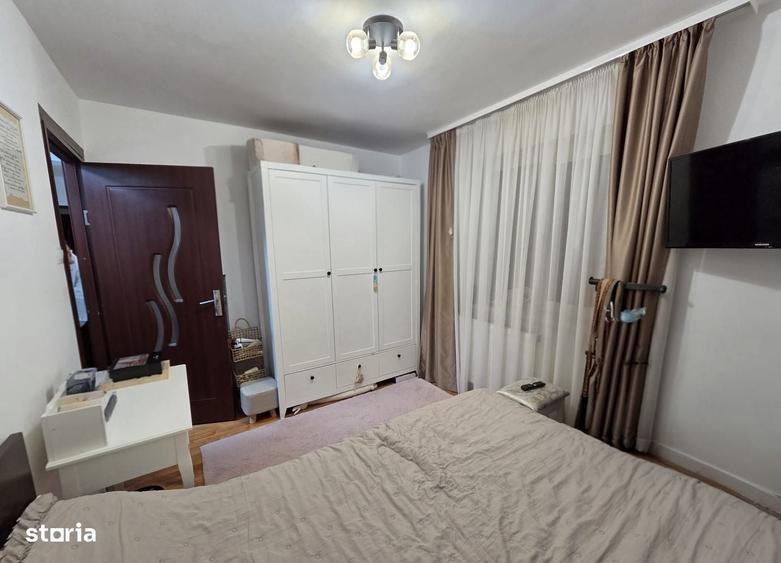 Apartament cu 2 camere semidecomandat în Micro 6