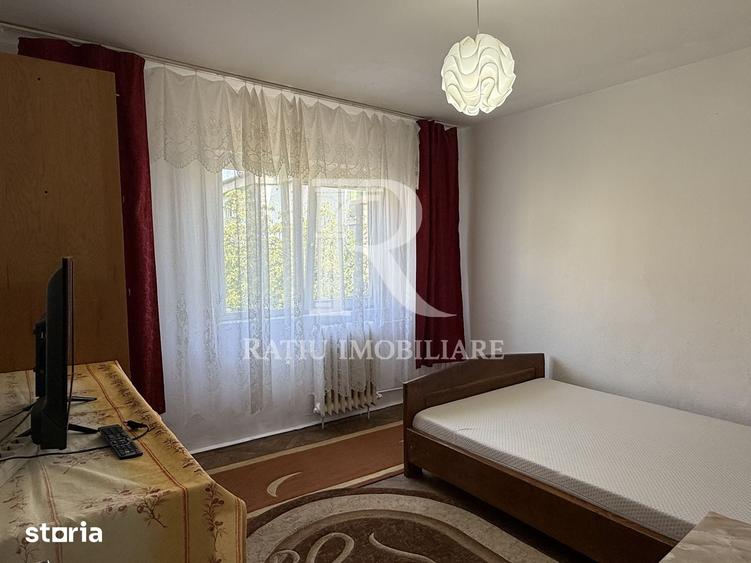 Apartament cu 3 camere decomandat în Rogerius