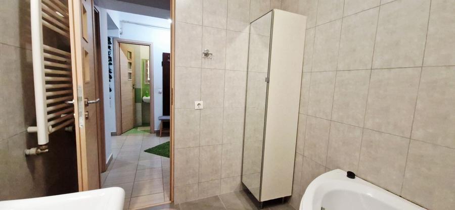 Apartament cu 2 camere decomandat, mobilat în Valea Ialomiței