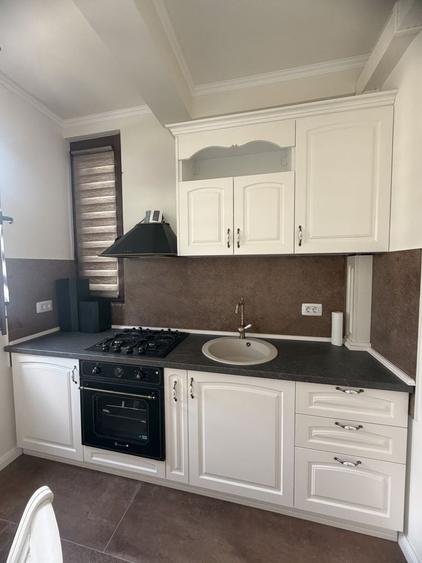 Apartament cu 3 camere decomandat în Dumbrăvița