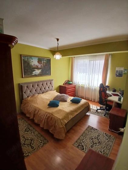 Apartament cu 4 camere decomandat în Gheorgheni