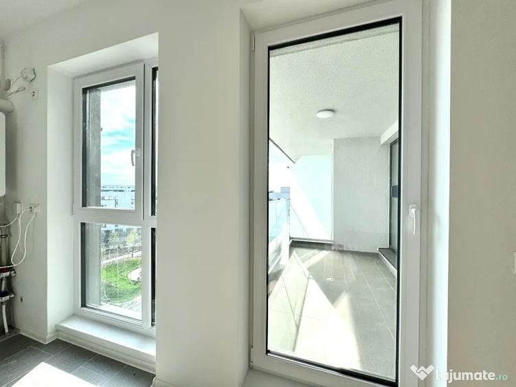 Apartament cu 3 camere semidecomandat în Străulești
