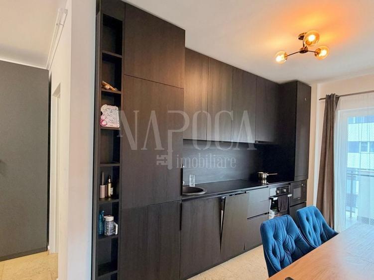 Apartament cu 3 camere semidecomandat în Florești