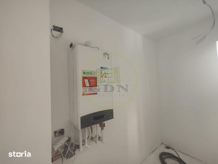 Casă cu 4 camere cu Teren 350 Mp în Podari