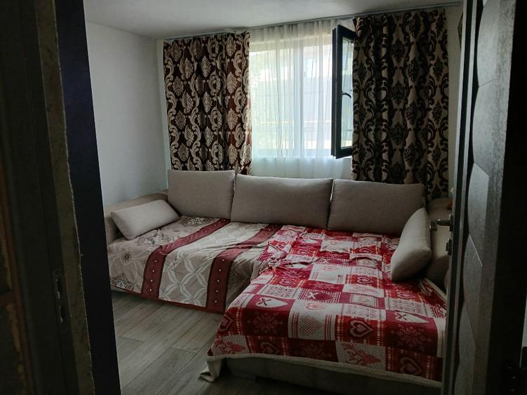 Casă individuală cu 2 camere cu Teren 1568 Mp în Roata de Jos
