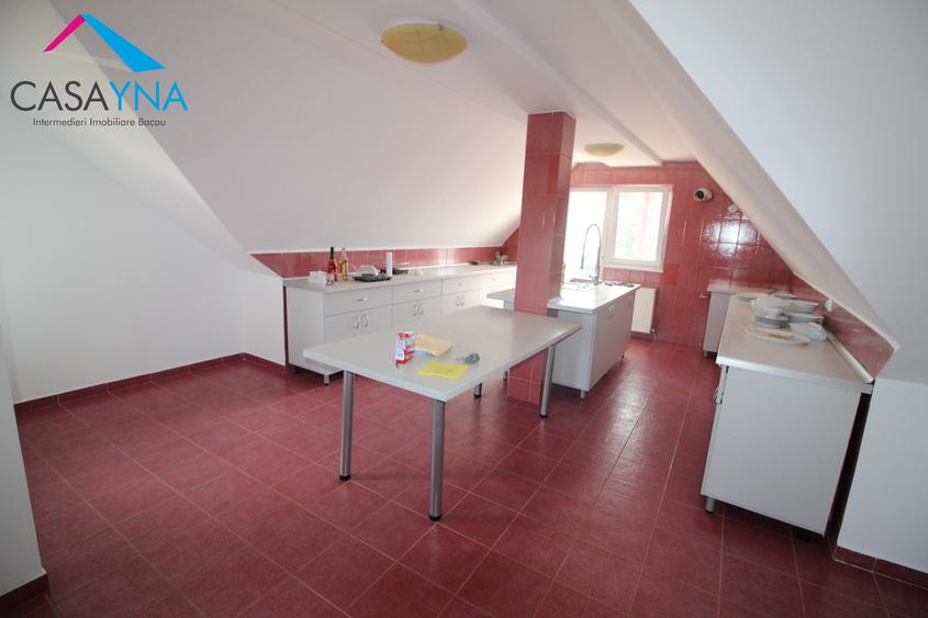Casă individuală cu 7 camere cu Canalizare în Mărgineni
