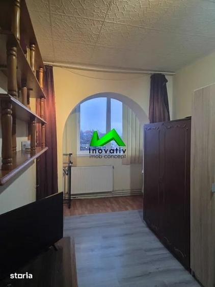 Apartament cu 3 camere semidecomandat, mobilat în Terezian