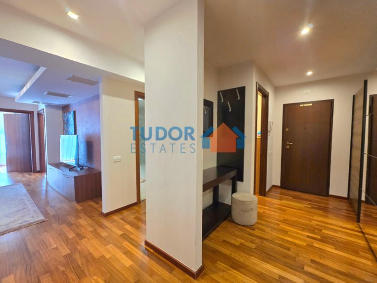 Apartament cu 3 camere semidecomandat în Șoseaua Nordului