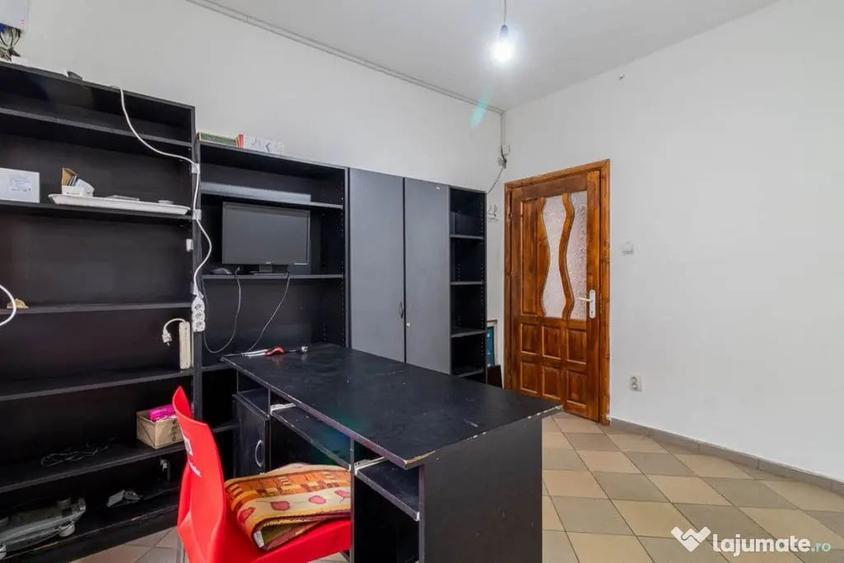 Spațiu comercial, de 100 mp, în Vidra