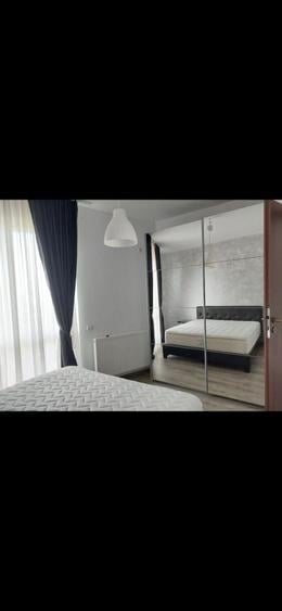 Apartament cu 2 camere decomandat în Roșu