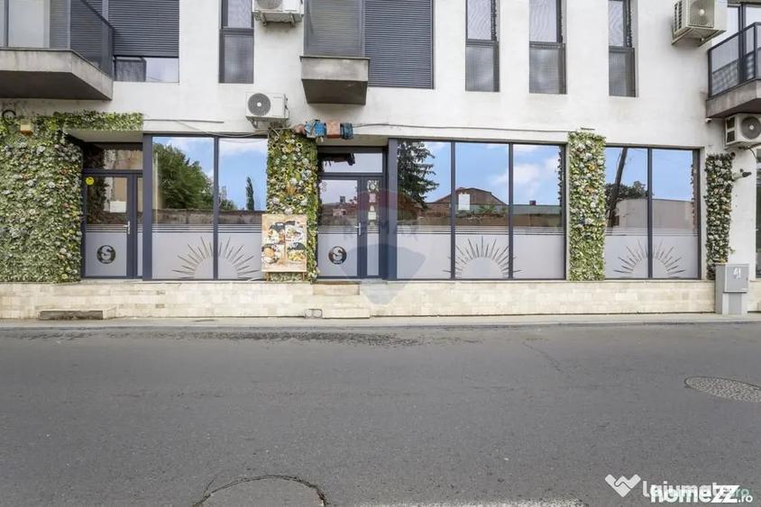 Spațiu comercial, de 112 mp, în Central