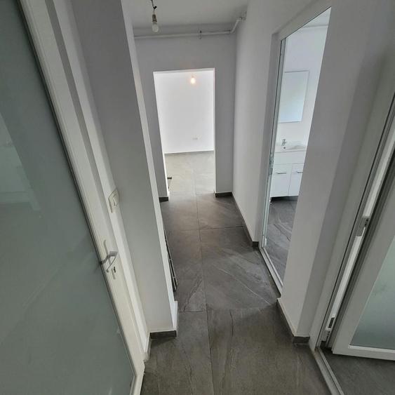 Spațiu comercial, de 52 mp, în Casa de Cultură