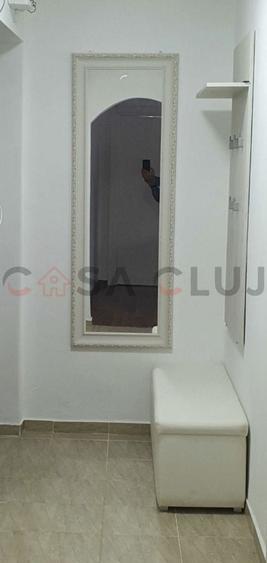 Apartament cu 2 camere semidecomandat, mobilat în Gheorgheni