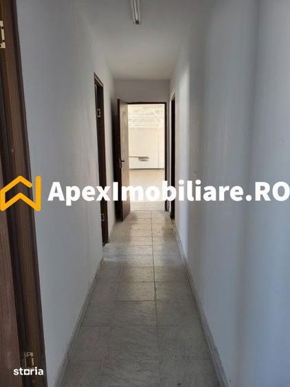 Spațiu comercial, de 1,800 mp, în Xenia