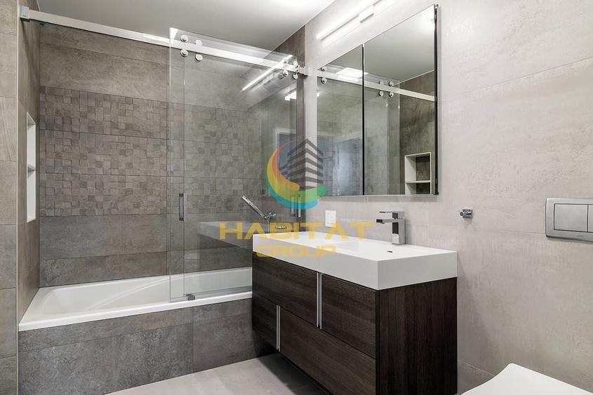 Apartament cu 3 camere semidecomandat în Berceni