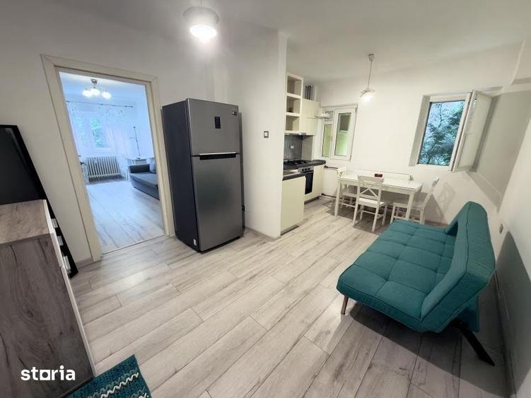 Apartament cu 2 camere semidecomandat în Tei