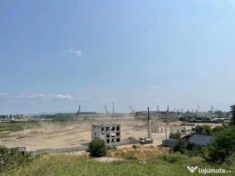 Teren de 63000 mp, în Centură