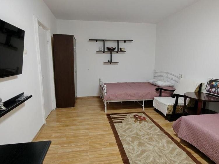 Apartament cu 2 camere decomandat, mobilat în Berceni