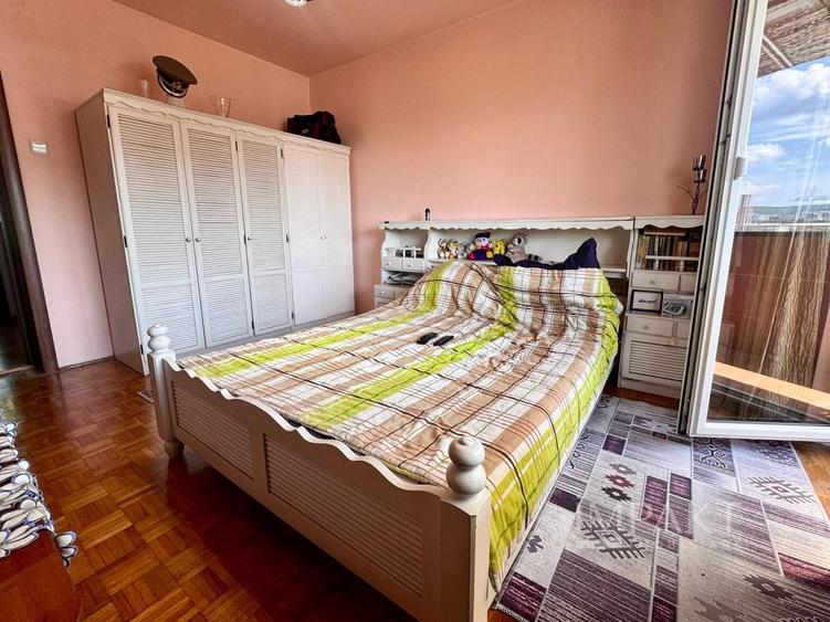 Apartament cu 4 camere in Grigorescu - 2