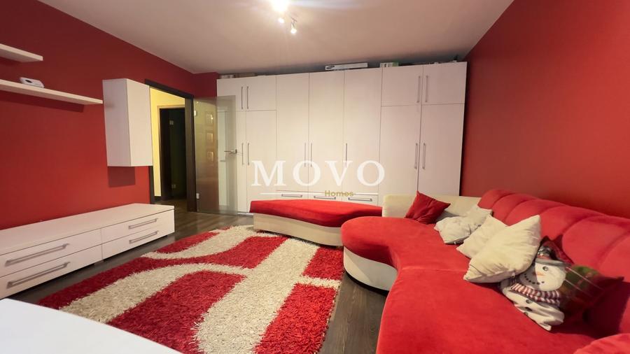 Apartament cu 3 camere decomandat, mobilat în Lunei