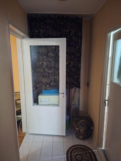 Apartament cu 2 camere semidecomandat în Viziru 1