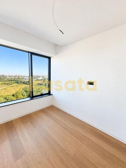 Apartament cu 3 camere semidecomandat în Barbu Văcărescu