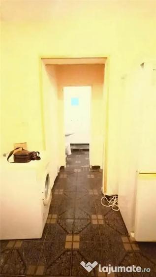 Apartament cu 2 camere decomandat în Vest