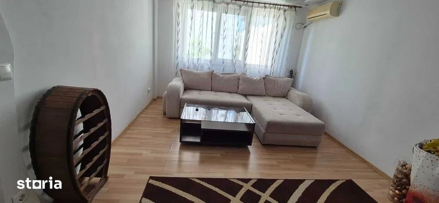 Apartament cu 3 camere decomandat, mobilat în Dristor