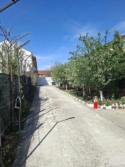 Casă cu 4 camere cu Teren 307 Mp în Popești-Leordeni