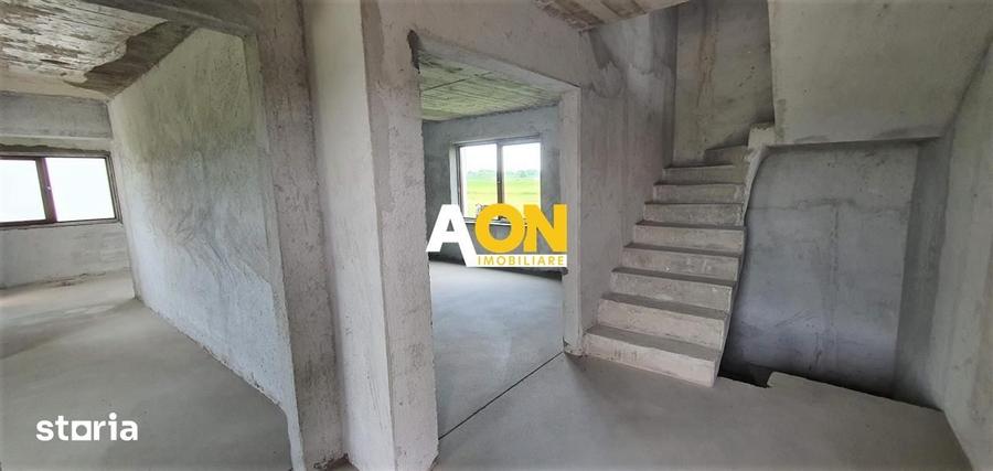Casă cu 4 camere cu Teren 300 Mp în Partoș