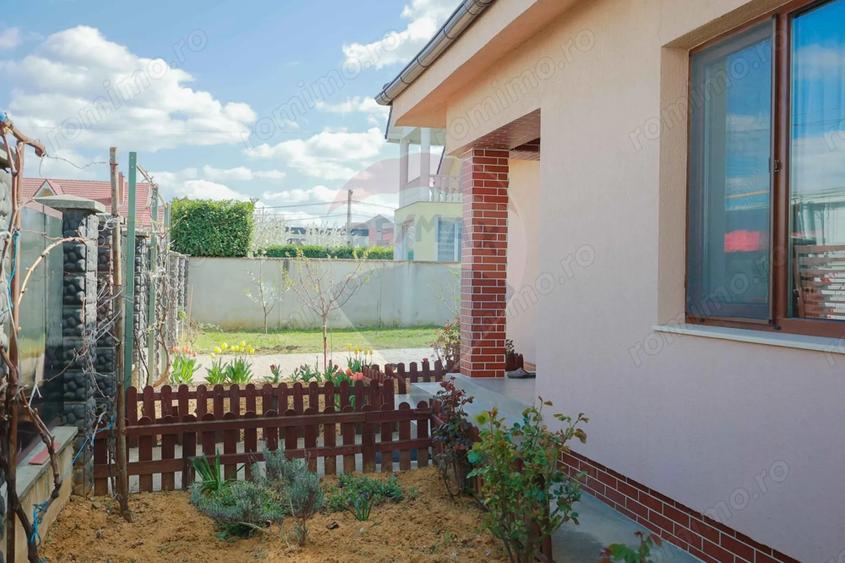 Casă cu 3 camere cu Teren 486 Mp în Sânmartin