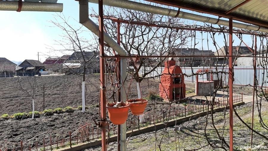 Casă cu 2 camere în Chețani