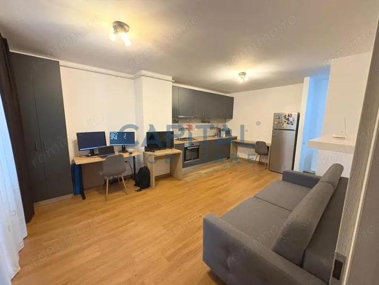 Apartament cu 2 camere semidecomandat, mobilat în Sopor