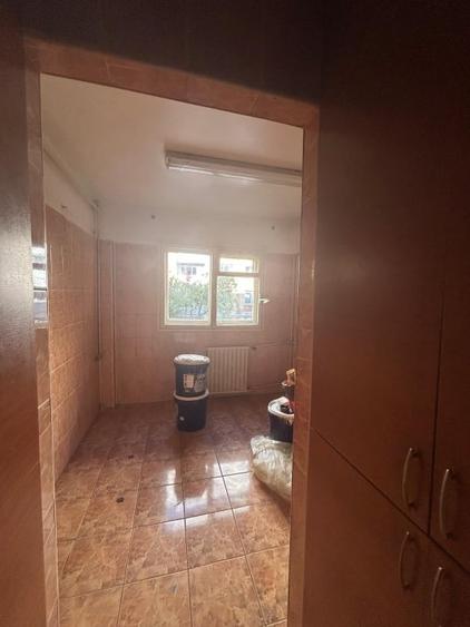 Apartament cu 3 camere decomandat, mobilat în Rahova