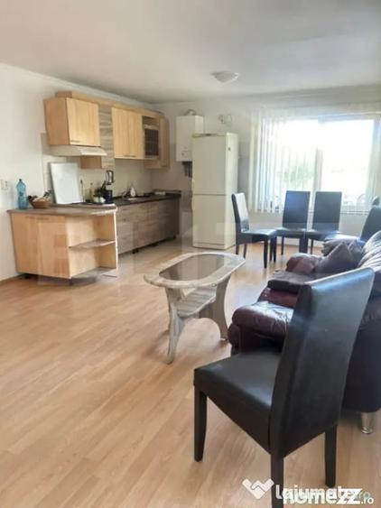 Apartament cu 3 camere semidecomandat în Bună Ziua