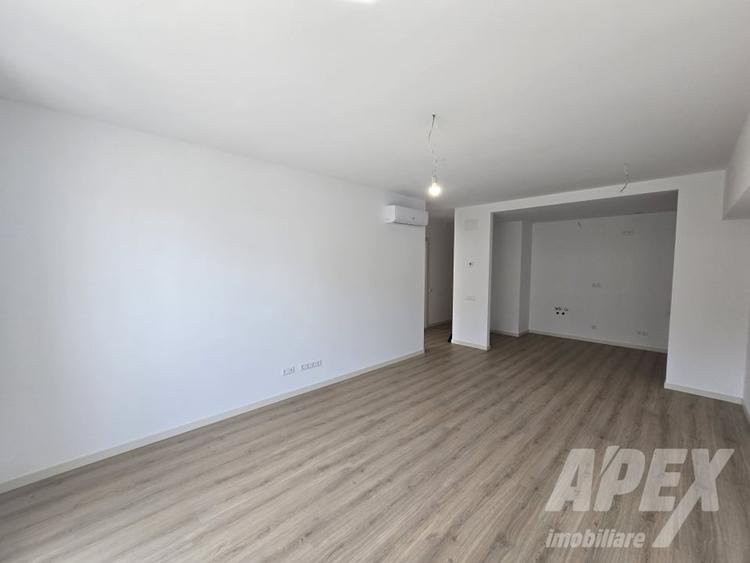 Apartament cu 2 camere decomandat în Drumul Taberei