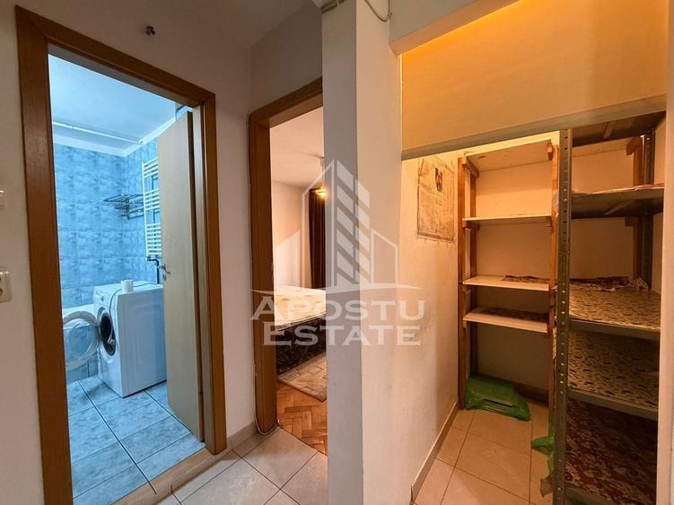 Apartament cu 2 camere decomandat, mobilat în Girocului