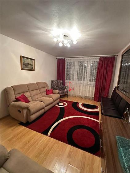 Apartament cu 4 camere decomandat în Titan