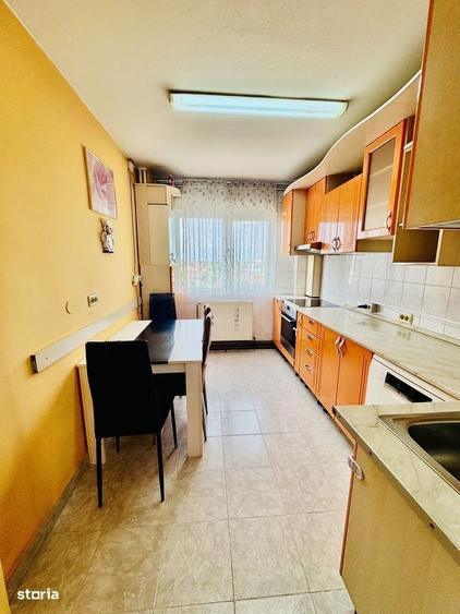 Apartament cu 4 camere în Micălaca