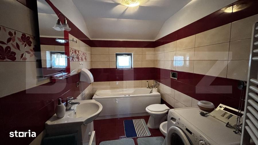 Casă cu 5 camere semidecomandat cu Teren 783 Mp în Cârcea