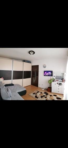 Garsonieră decomandată în Popoveni