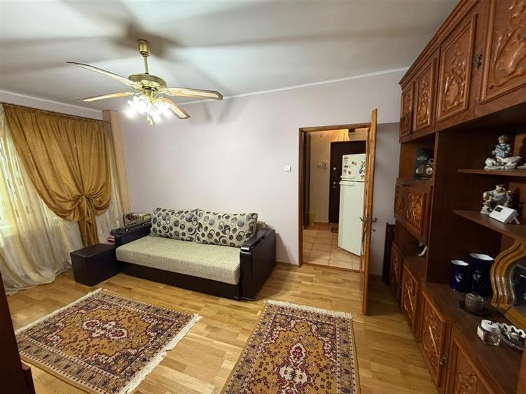 Apartament cu 2 camere semidecomandat, mobilat în Gară